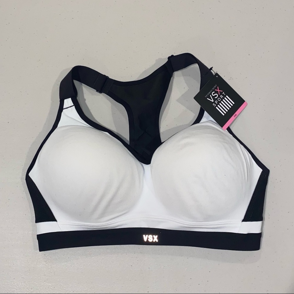 NWT Victoria Secret Sport “incredible sports bra”